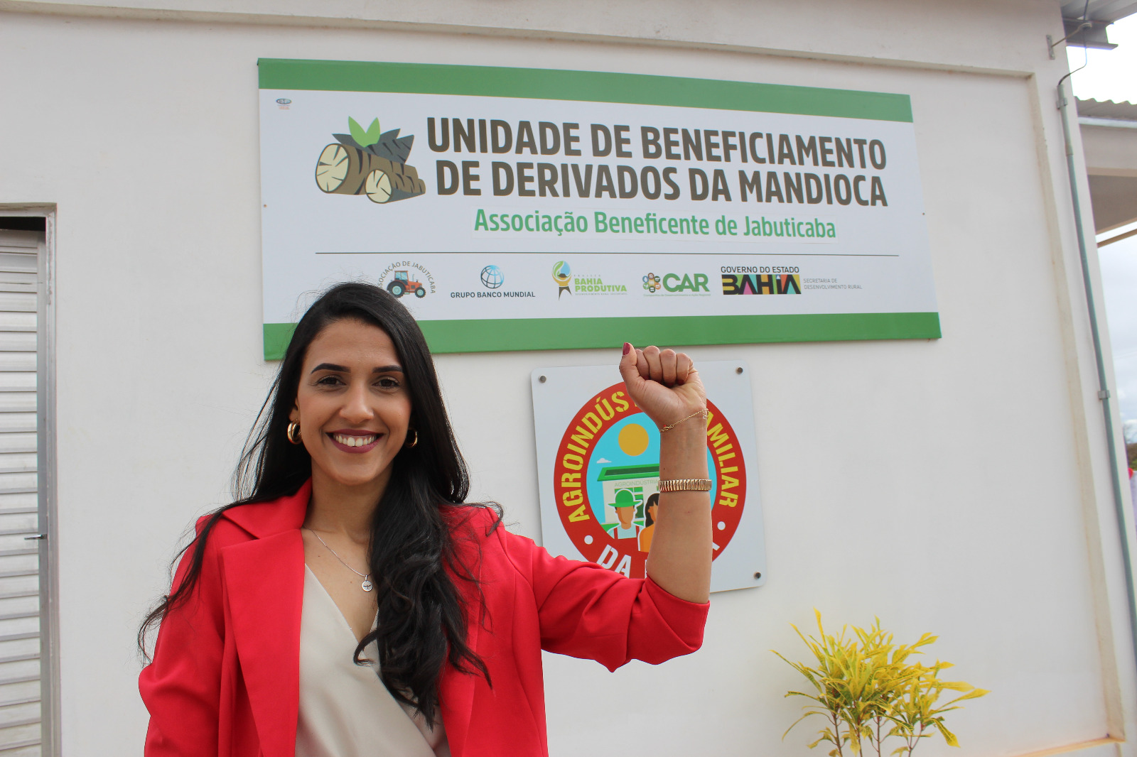 Agroindústria fortalece tradição da mandioca em comunidade rural de Ibiassucê