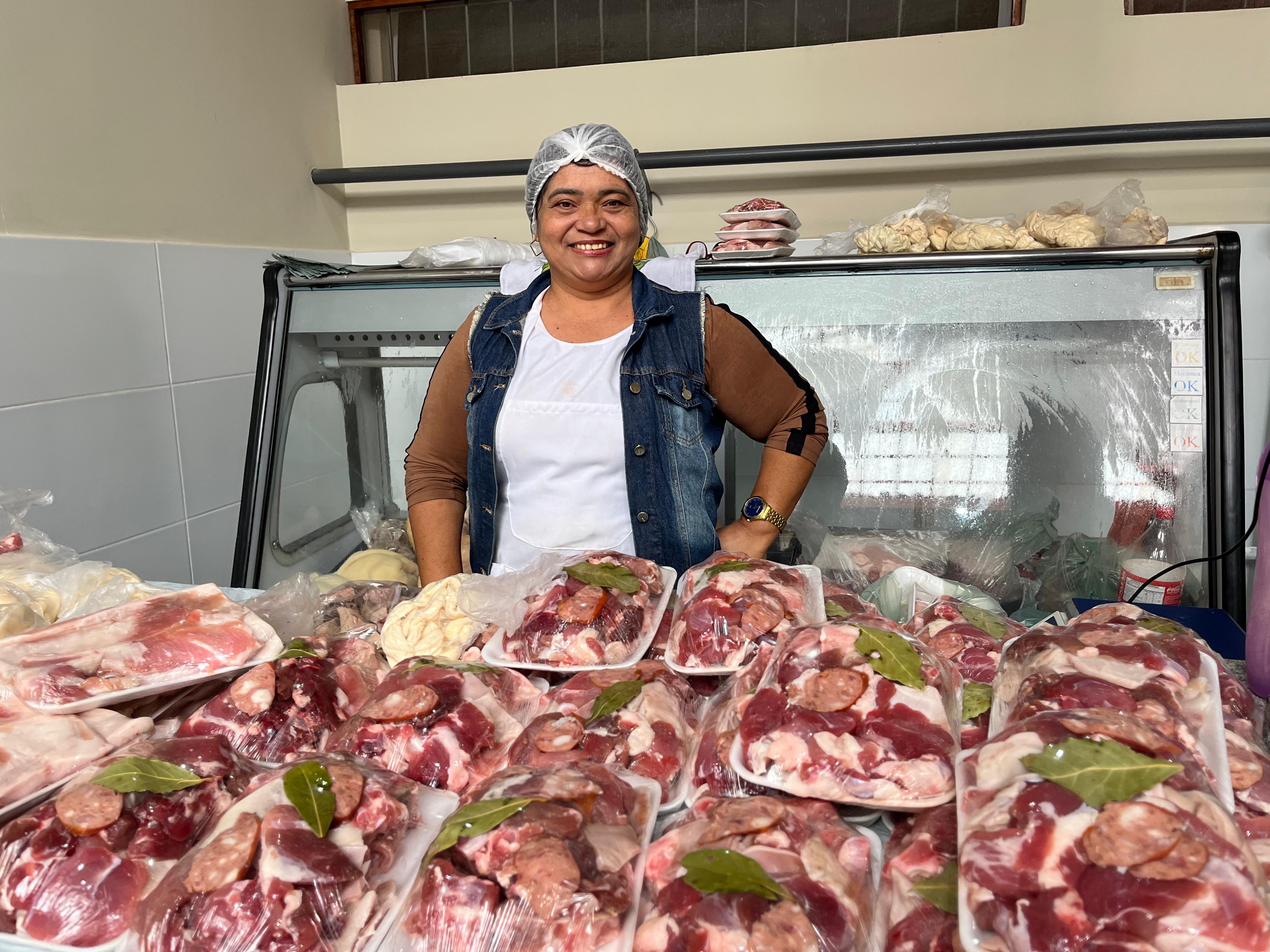 Entrega de mercado municipal dinamiza economia em Jaguarari