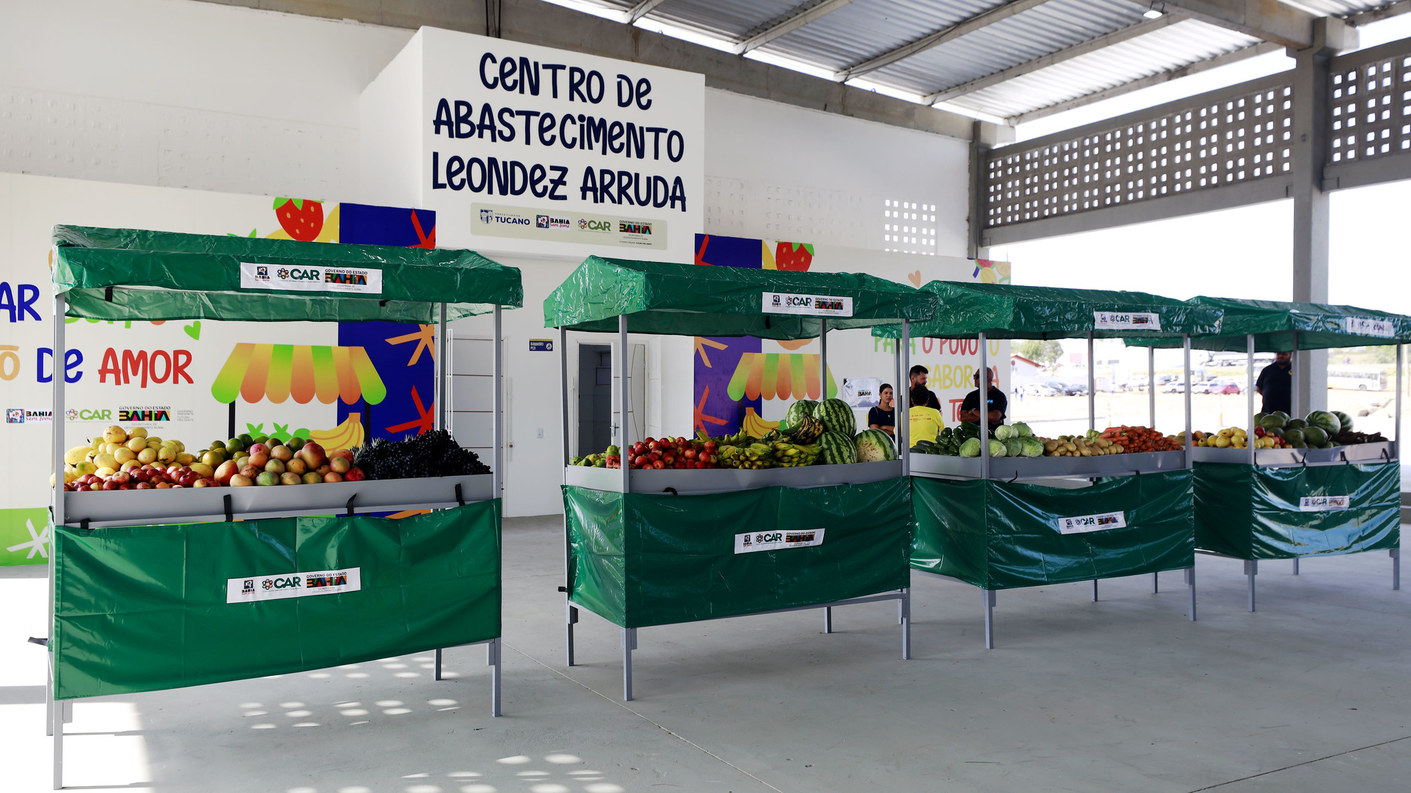 Tucano celebra entregas que fortalecem a agricultura familiar e ampliam oportunidades para cooperados e feirantes