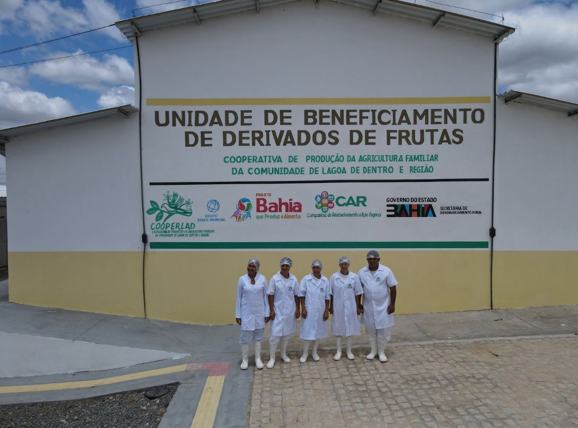 Agroindústrias familiares irão dinamizar a produção de frutas e licuri de agricultores familiares de Tucano