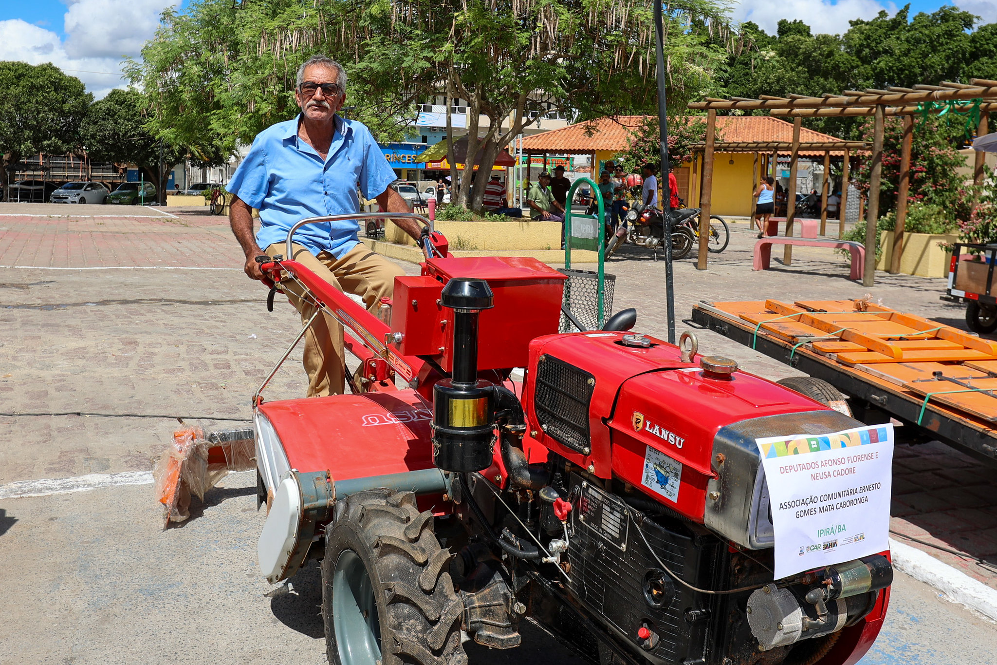  Governo da Bahia entrega equipamentos 