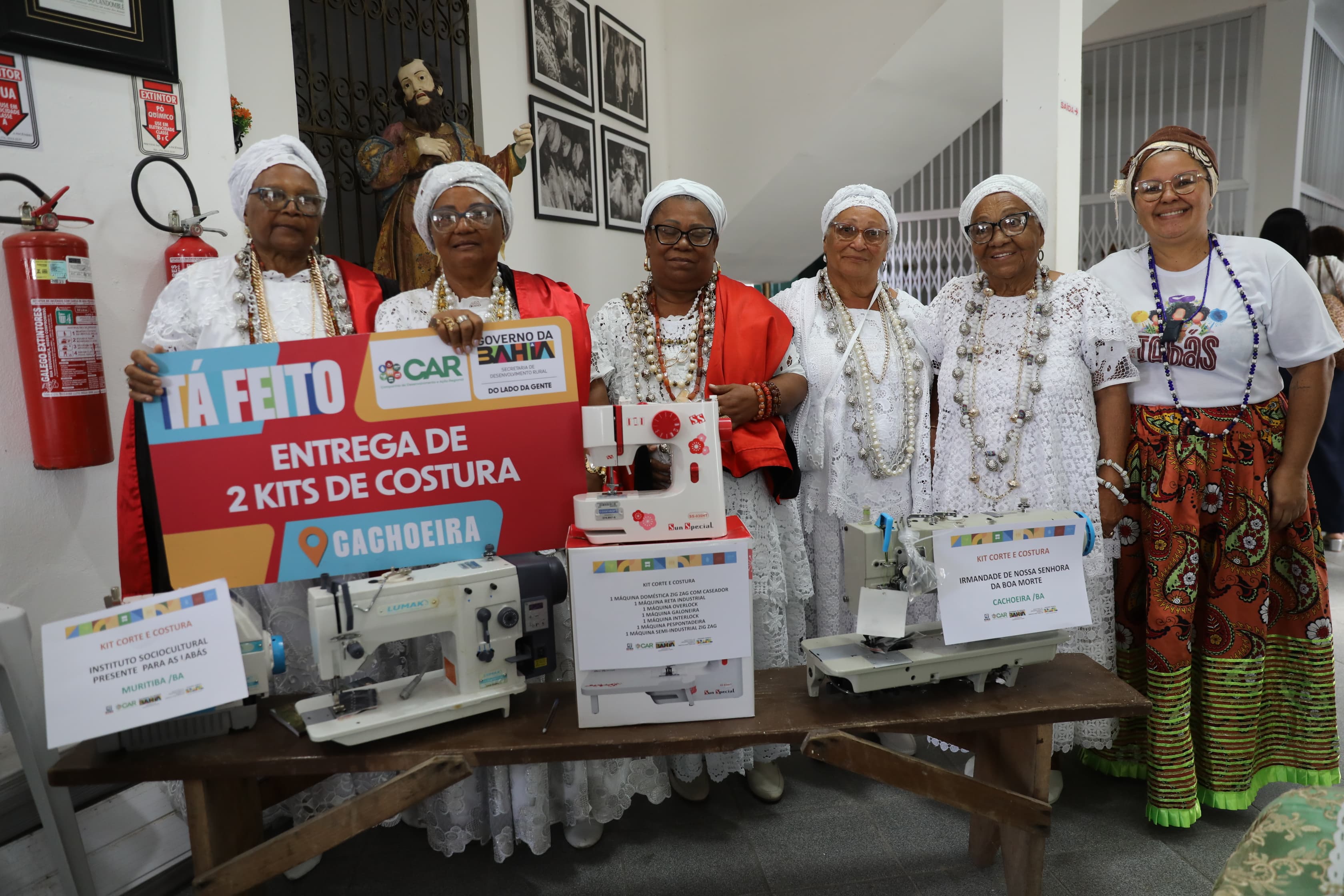 Governo da Bahia apoia empreendedorismo feminino com entrega de kits de costura no Recôncavo