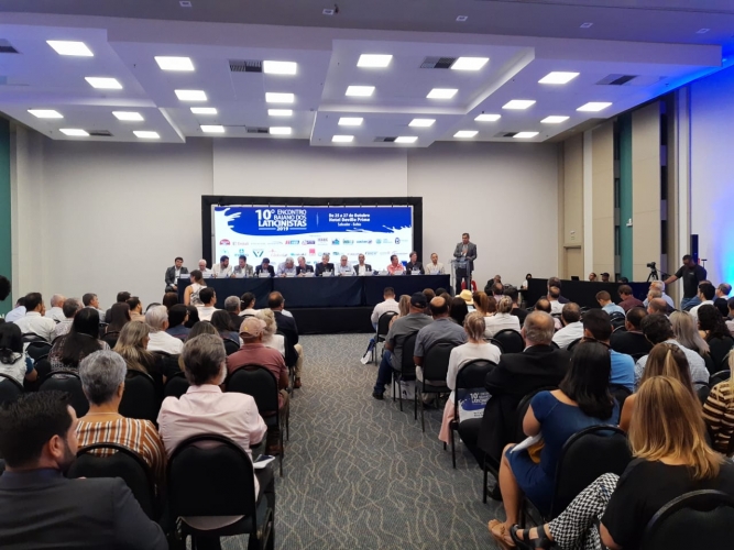 Representantes da SDR e de cooperativas da agricultura familiar da Bahia participam do 10º Encontro Baiano dos Laticinistas