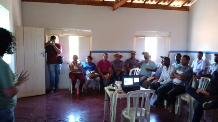 Agricultores familiares do município de Iuiu recebem capacitação sobre manejo de caprinos e ovinos