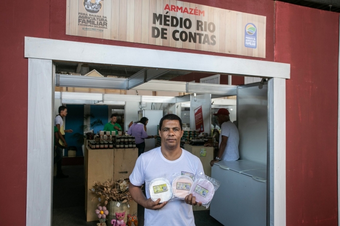 Beiju de tapioca enriquecidos, em discos, são comercializadas na Feira Baiana da Agricultura Familiar