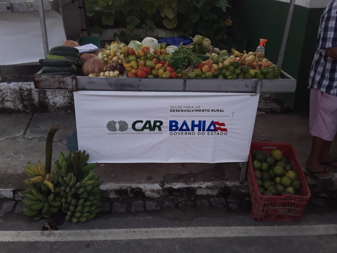 Diversidade de produtos da agricultura familiar estão disponíveis na feira municipal de Muniz Ferreira