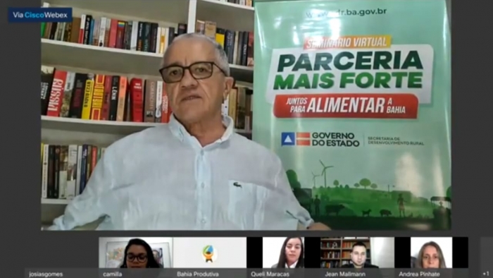 Estado realiza primeira entrega de títulos de terra registrados em cartório