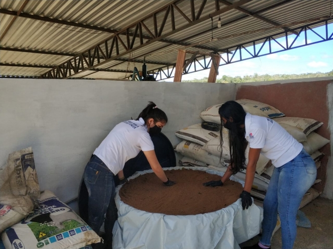 Treinamento realizado pela Bahiater no Vale do Jiquiriçá contribui para redução de custos e armazenamento de ração animal