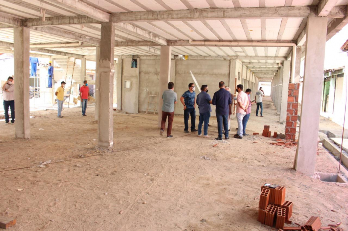 Equipe da SDR realiza visita técnica às obras do Mercado Municipal e Empório da Agricultura Familiar em Juazeiro
