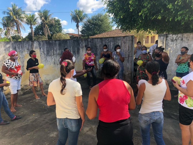 Mulheres rurais do Recôncavo Baiano participam de oficinas de Economia Solidária