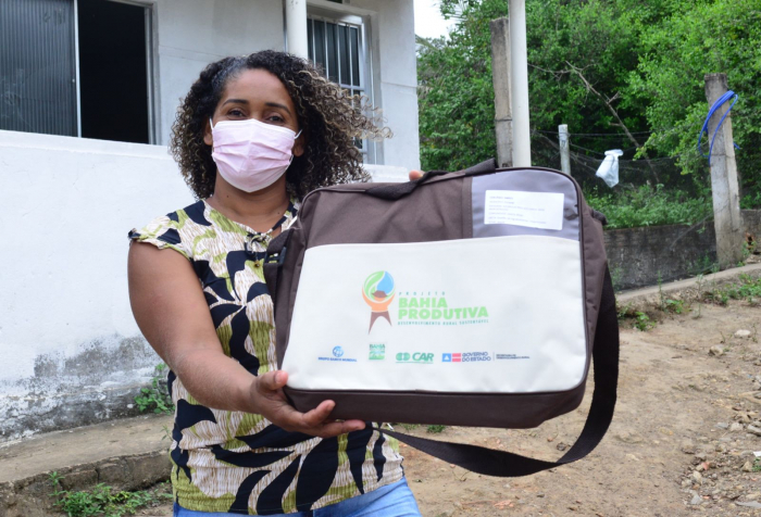 Agricultoras familiares comemoram a chegada de novos investimentos para a produção de polpas de frutas