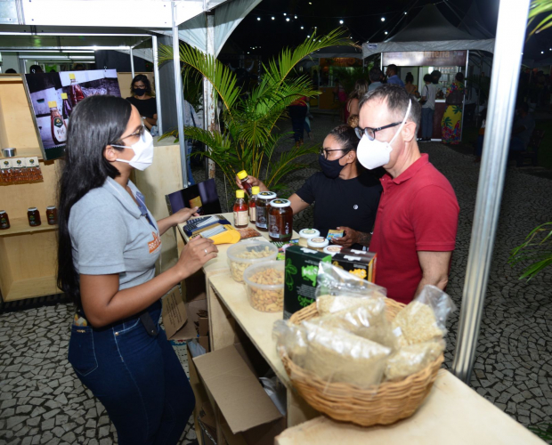 Cozinha Show e eventos presenciais animam a Feira nesta quinta-feira (16)