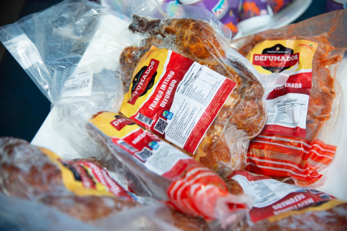 Cortes de aves defumadas é mais um produto inovador da agricultura familiar da Bahia