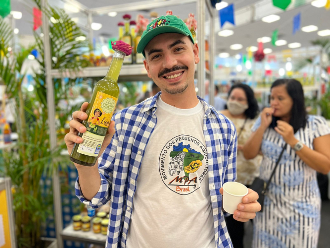 Associação do sertão baiano lança licor de palma na I Feira Nordestina da Agricultura Familiar e Economia Solidária