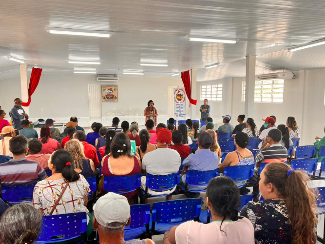 Mais de 100 títulos de domínio de terra são entregues a agricultores de Uauá