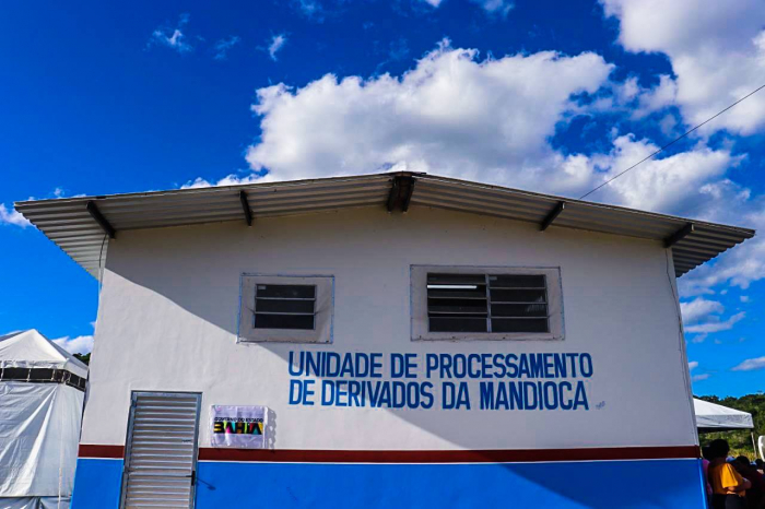 Agroindústria de mandioca gera oportunidades para comunidade rural de Jequié 