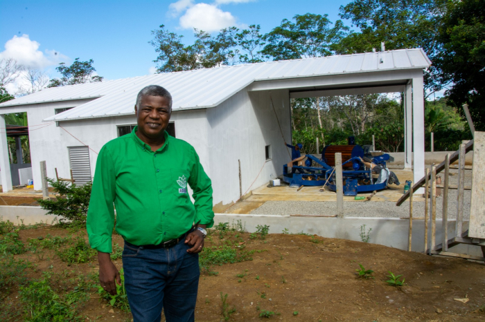 Comunidade rural de Ituberá comemora primeira colheita de mandioca
