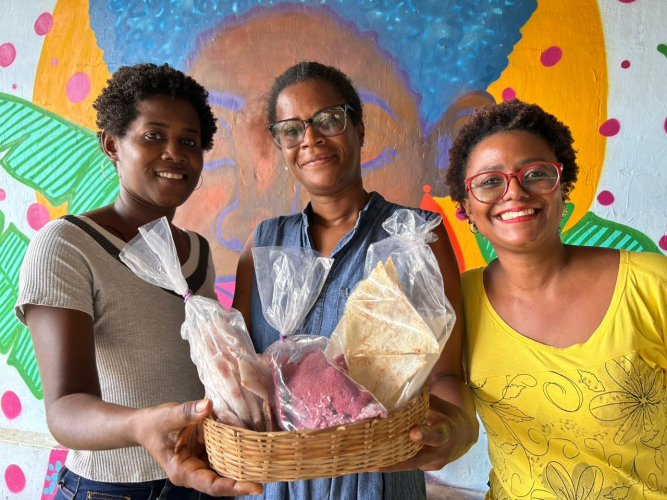 Associação de mulheres quilombolas em Camaçari inova com o preparo de beijus através de Plantas Alimentícias Não Convencionais