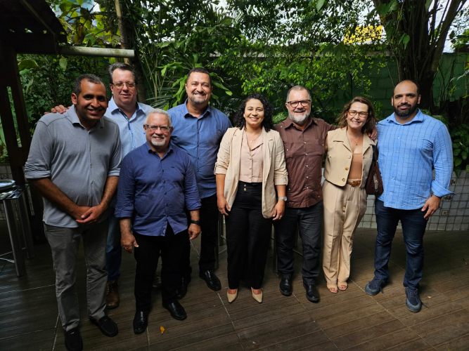 Ampliação do sistema produtivo da avicultura na Bahia é foco de visita técnica da SDR em Pernambuco