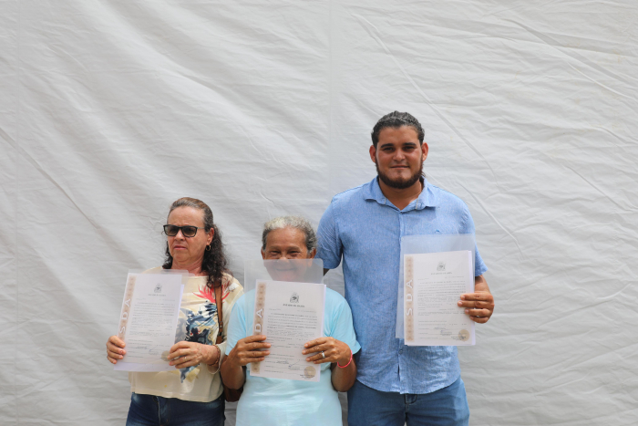 Novo galpão de frutas e verduras, entrega de títulos de terra e barracas de feira fortalecem a produção e comercialização da agricultura familiar em Alagoinhas