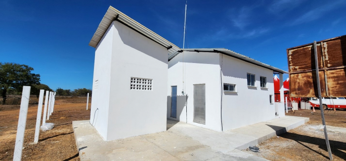 Agricultura familiar de Oliveira dos Brejinhos é dinamizada com unidades de beneficiamento de frutas e de mandioca