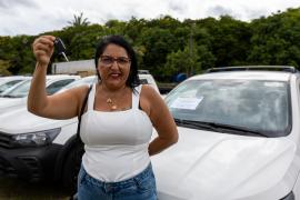 Associações comunitárias recebem veículos pick-up - Fotos André Frutuôso (2).jpg