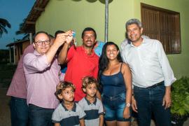 1544933625Entrega_de_Casas_em_Itape13.jpg