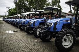 Entregas de equipamentos fortalecem agricultura familiar.jpg