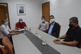 Renião entre representantes da SDR e do Município de Angical-1.jpg