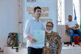 07Entrega de titulos Sertão São Francisco[995].jpeg