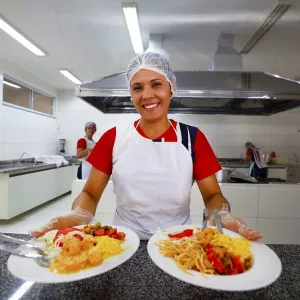 Feira de Santana sedia Oficina Estadual do PNAE com foco na união entre agricultura familiar e alimentação escolar