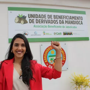 Agroindústria fortalece tradição da mandioca em comunidade rural de Ibiassucê