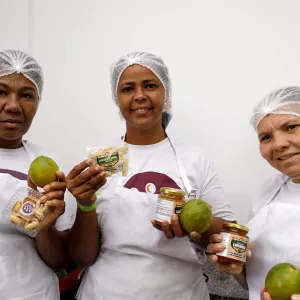 Rio Real recebe reforço na agricultura familiar com nova unidade de beneficiamento de frutas