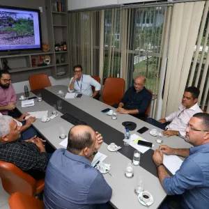SDR, UESB e IF Baiano discutem ações voltadas ao desenvolvimento da avicultura no Médio Sudoeste da Bahia
