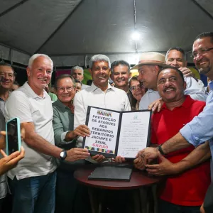 SDR e SEAGRI lançam ações de manejo reprodutivo e bem-estar de cães no Semiárido baiano