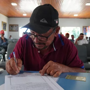 Mais dignidade no campo: Governo da Bahia entrega 41 títulos de terra em São Gabriel