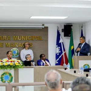 Título de Cidadão Maracaense é entregue ao diretor-presidente da CAR