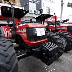 Governo do Estado realiza entrega de equipamentos para famílias de comunidades rurais em Barrocas e Biritinga