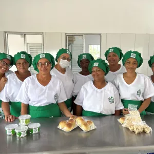 Cozinhas comunitárias impulsionam renda e autonomia de mulheres no Piemonte da Diamantina