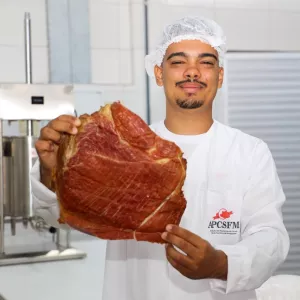 Governo da Bahia inaugura unidade inédita de defumados suínos e fortalece a agricultura familiar no Recôncavo