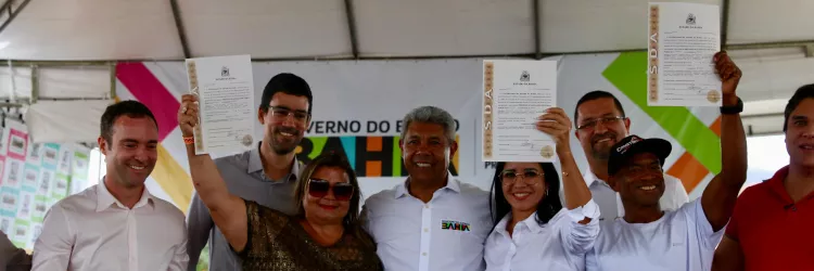 SDR fortalece agricultura familiar com a entrega de títulos de terra e requalificação de agroindústria em Brumado