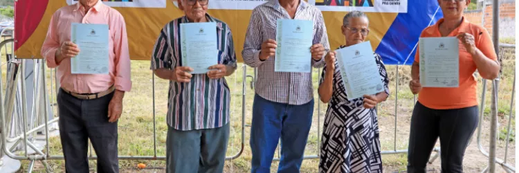 Agricultura Familiar de Mucugê é fortalecida com entrega de títulos de terra