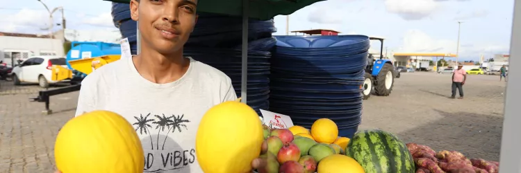 Entrega do novo Mercado Municipal de Adustina fortalece produção local e gera mais renda para famílias agricultoras