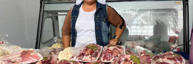 Entrega de mercado municipal dinamiza economia em Jaguarari