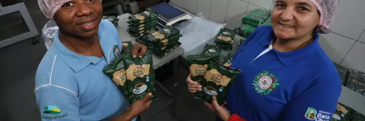 Café do Sudoeste ganha novo impulso com entrega de galpão de armazenamento e premiação da produção regional