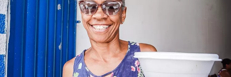 Comida no Prato leva dignidade e alimentação de qualidade a Serrinha