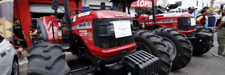 Governo do Estado realiza entrega de equipamentos para famílias de comunidades rurais em Barrocas e Biritinga