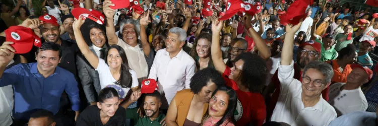 lideranças do MST, dialoga sobre demandas 