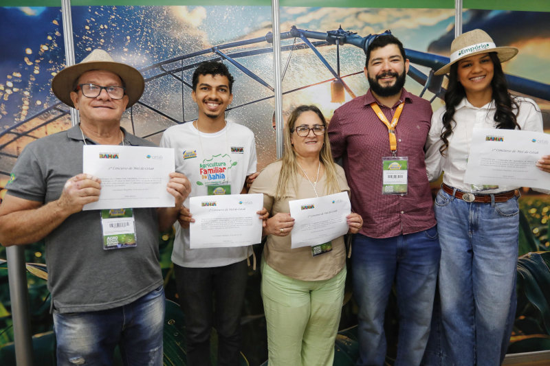 Cooperativa de Ribeira do Pombal leva primeiro lugar na 2ª edição do Concurso de Qualidade do Mel da Seagri na Bahia Farm Show
