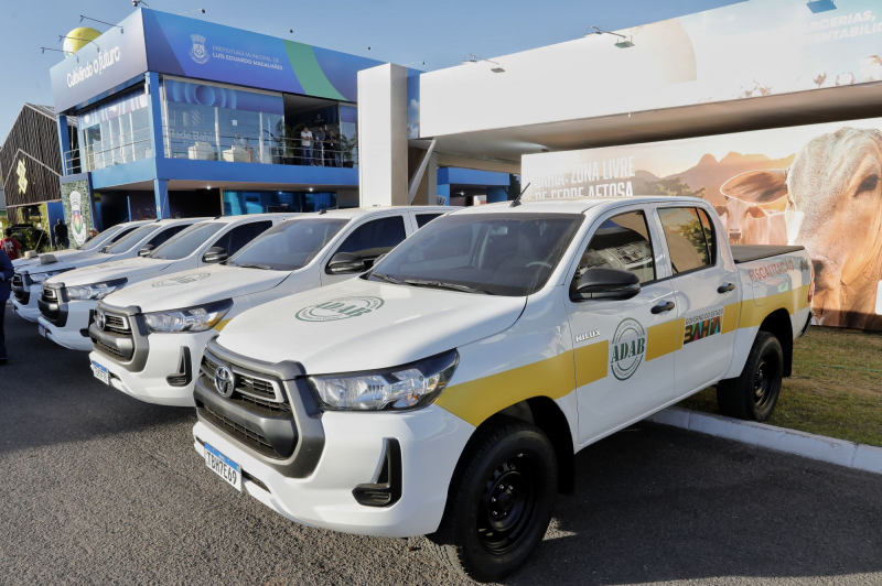 Em abertura oficial da Bahia Farm Show, governador Jerônimo Rodrigues visita estande da Seagri e realiza entrega ao setor agrícola